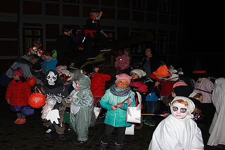 Halloween Kinder